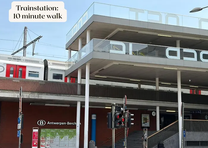 Unique Parking Access, Xl Home W Parking Option Antwerpen